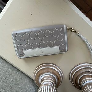 New Fossil wallet with wristlet